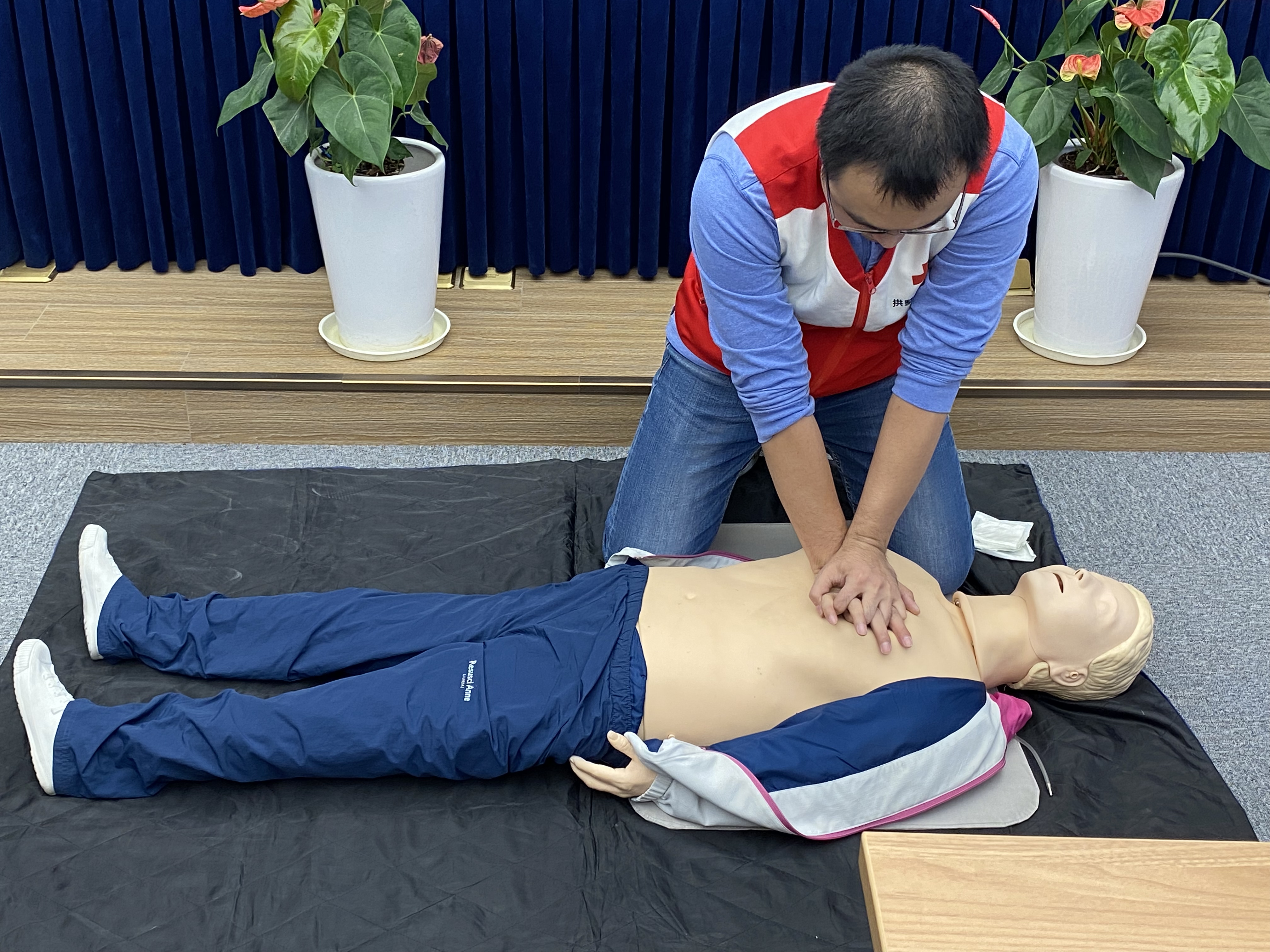 錢江商城參加上塘街道總工會組織開展急救與救護(hù)培訓(xùn)